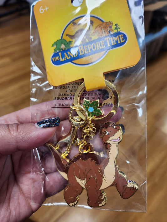 LOUNGEFLY-LITTLE FOOT KEYCHAIN