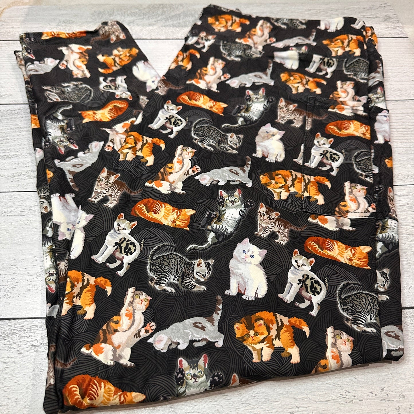 TC2 - Adult Leggings with Pockets Bundle - 11