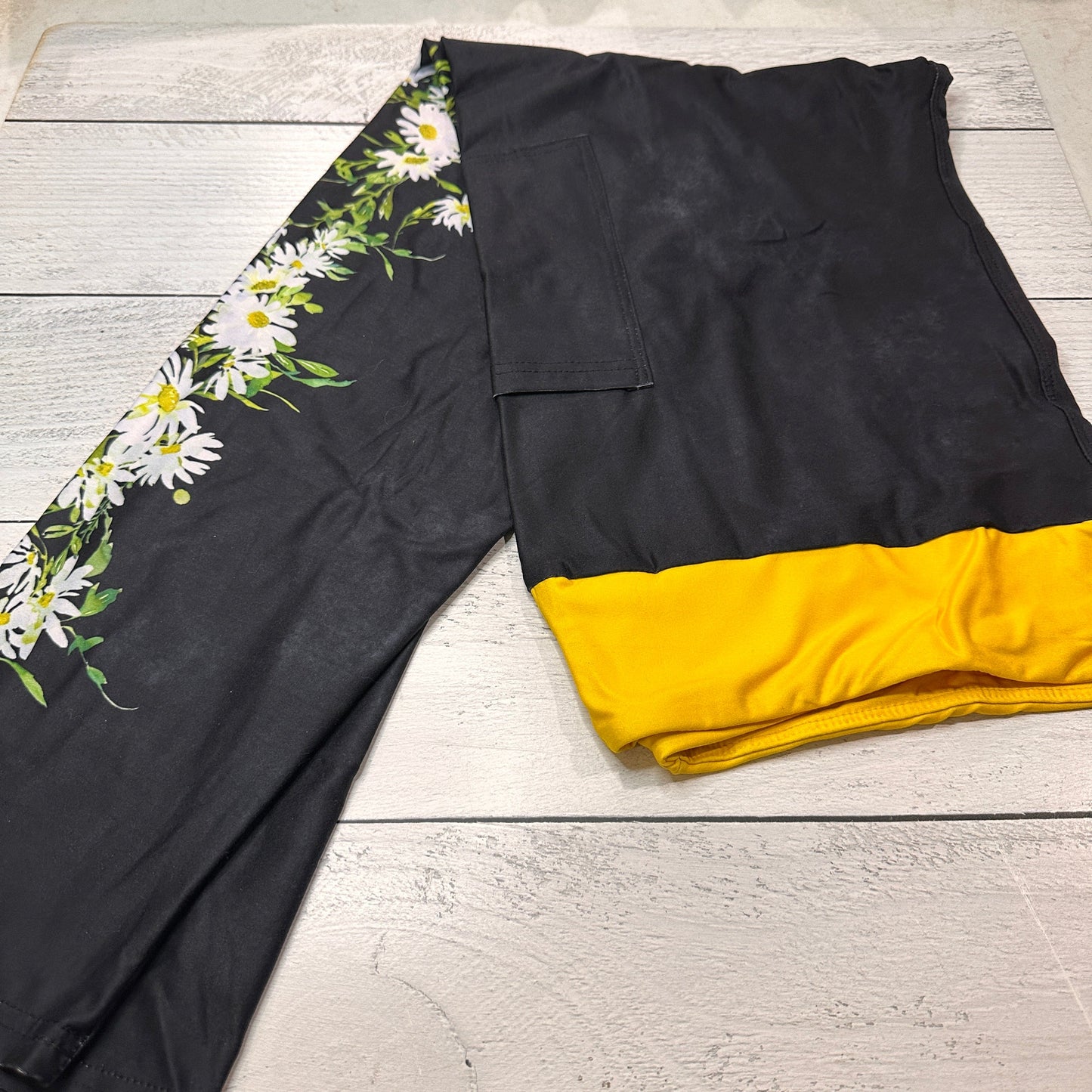 TC2 - Adult Leggings with Pockets Bundle - 13