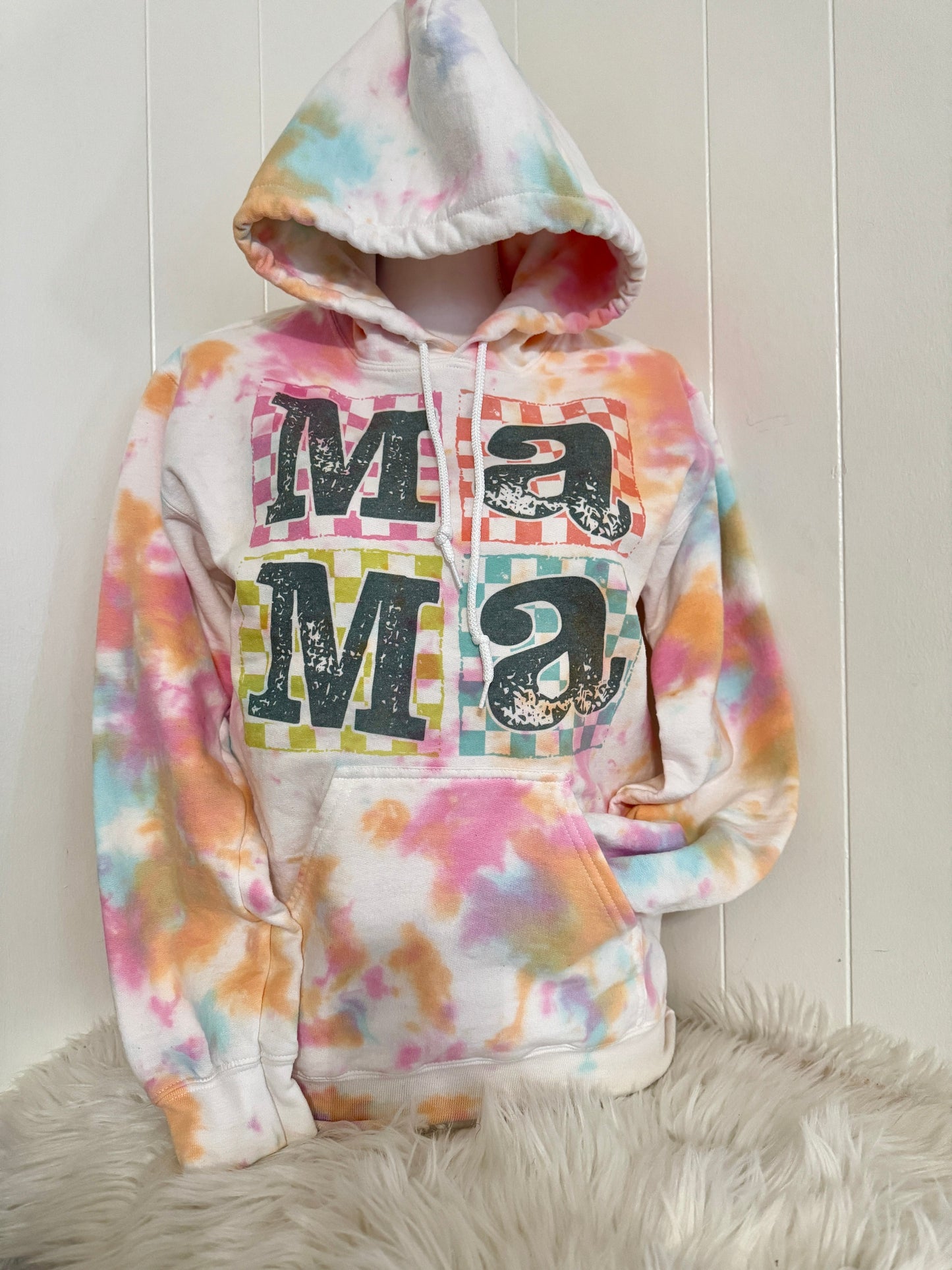 Colorful checkered mama