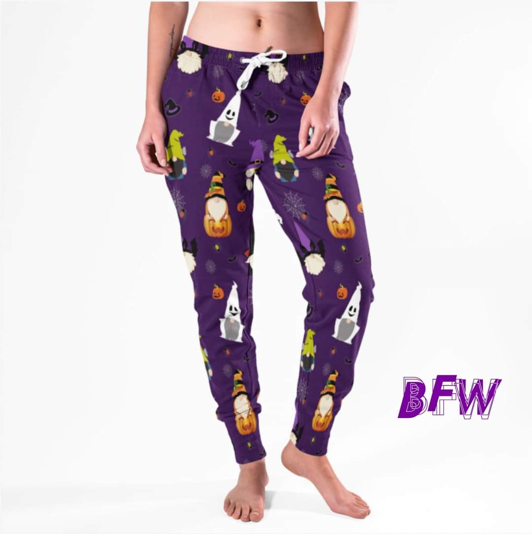 Halloween Gnomes Capris with pockets