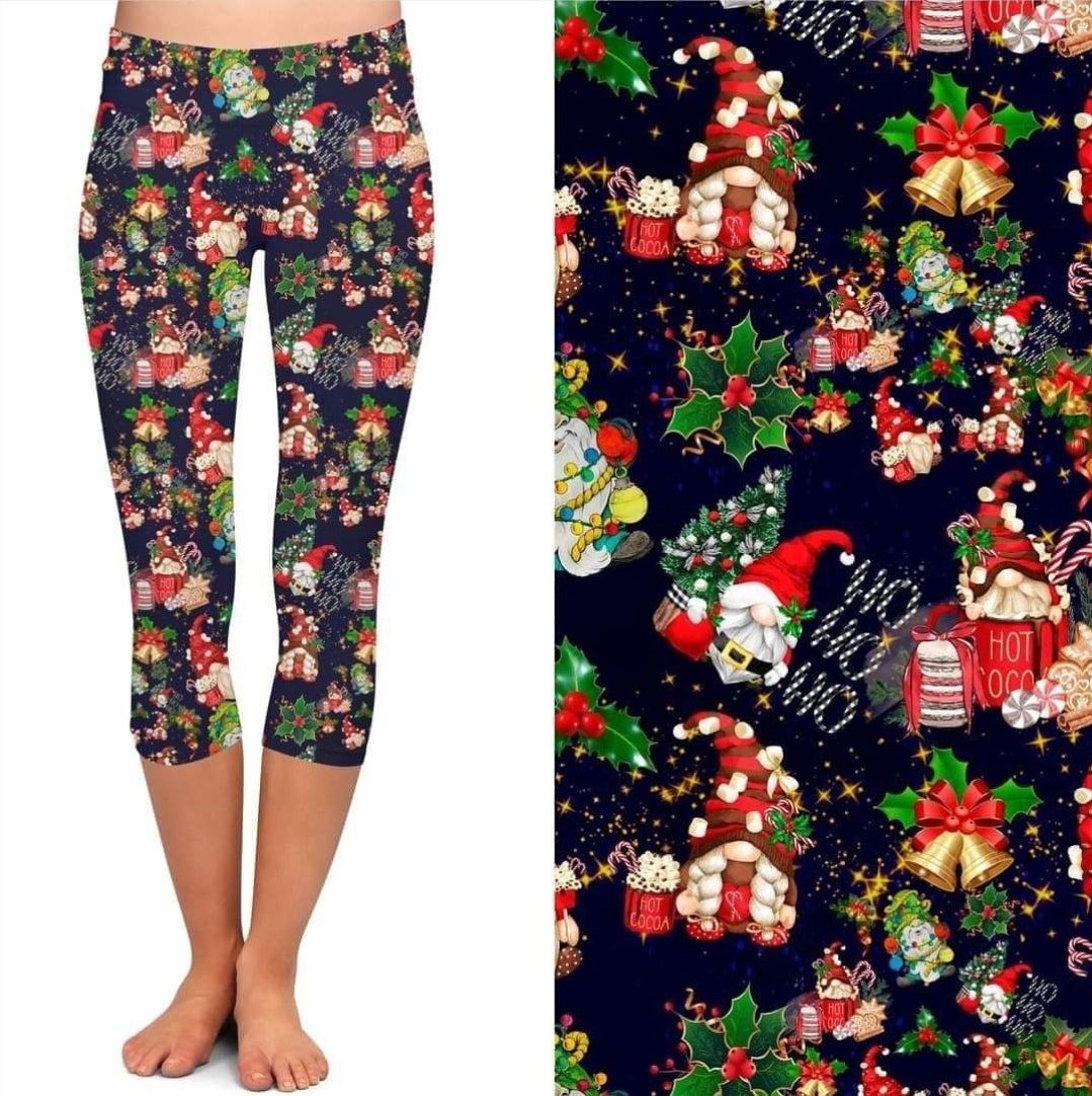 Gnomie Christmas OS capris and skorts with pockets
