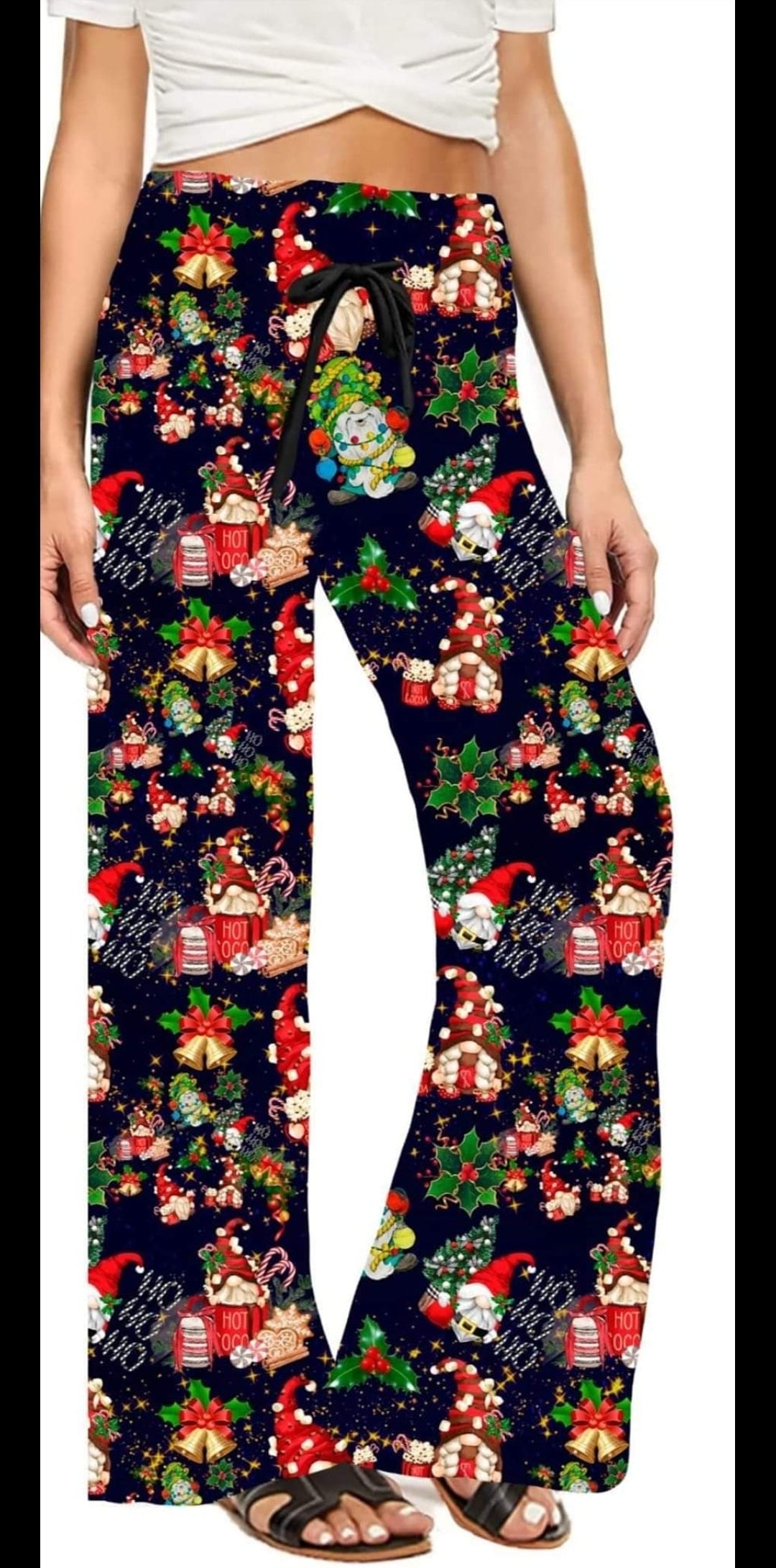 Gnomie Christmas OS capris and skorts with pockets
