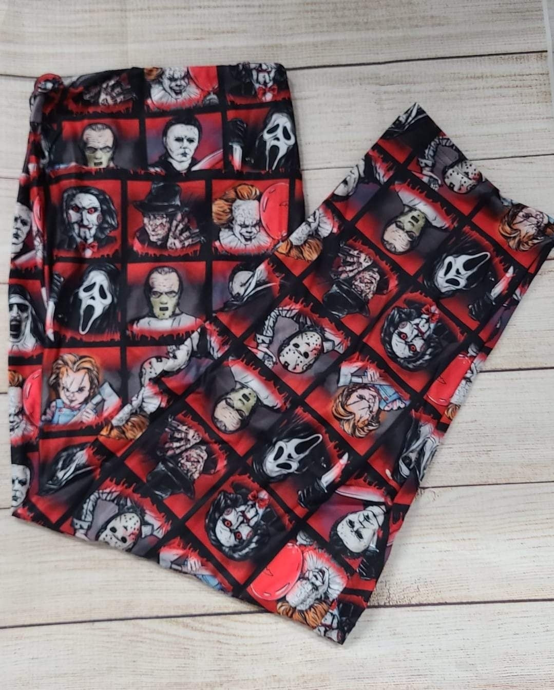 Horror friends leggings with pockets
