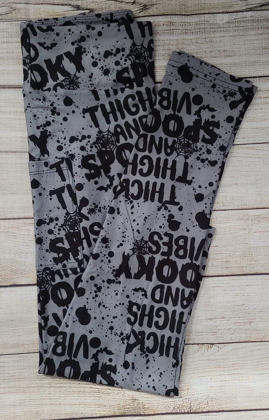 Spooky Thighs Capris with pockets