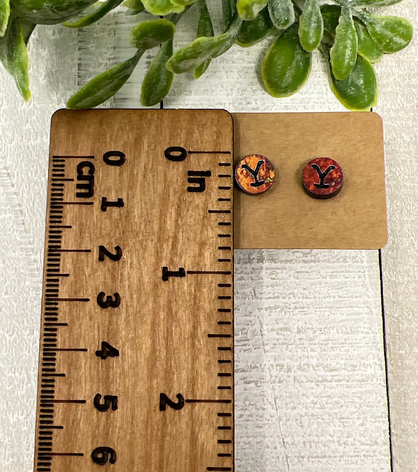 Y Circle Stud - Rusted Look - Handcrafted Earrings