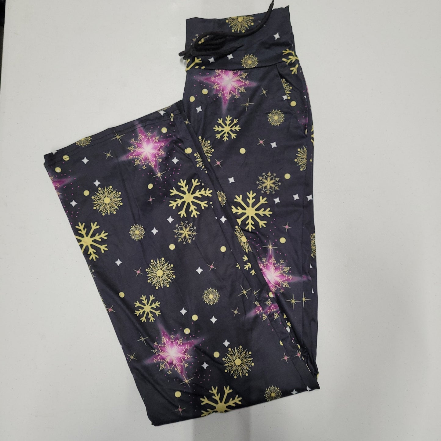 Golden snowflake