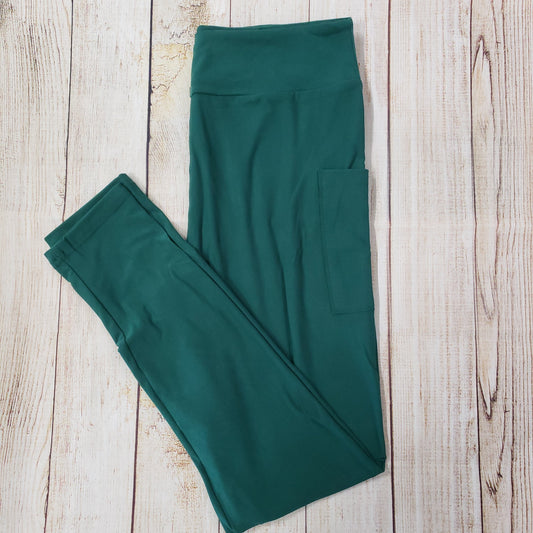 Green leggings and capris with pockets