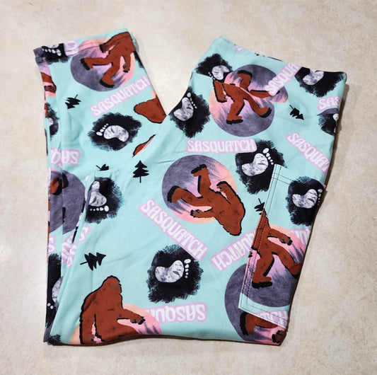 Pastel Sasquatch Capri Length w/ Pockets
