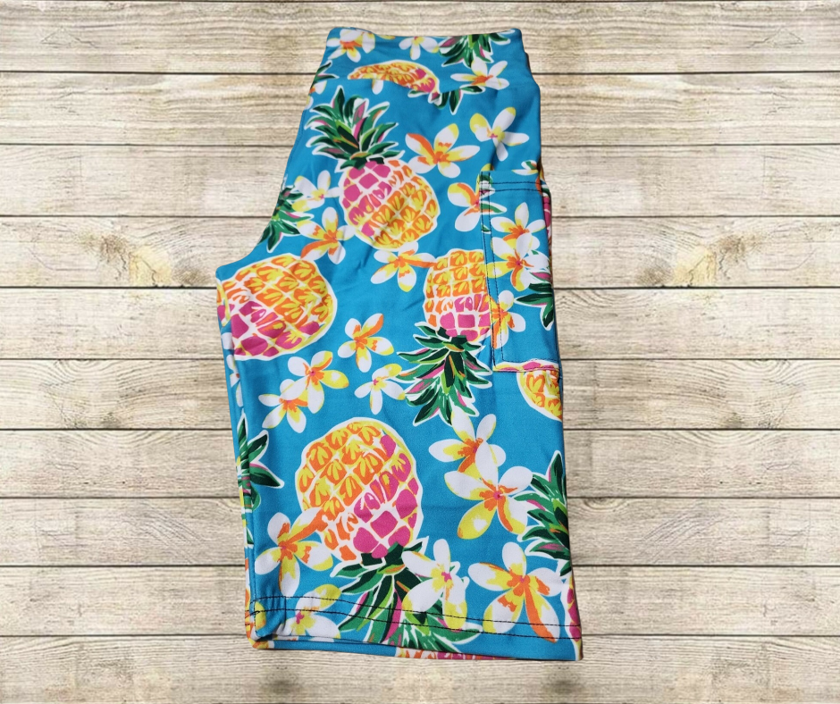 Colorful Pineapples 10" Jamaica Shorts