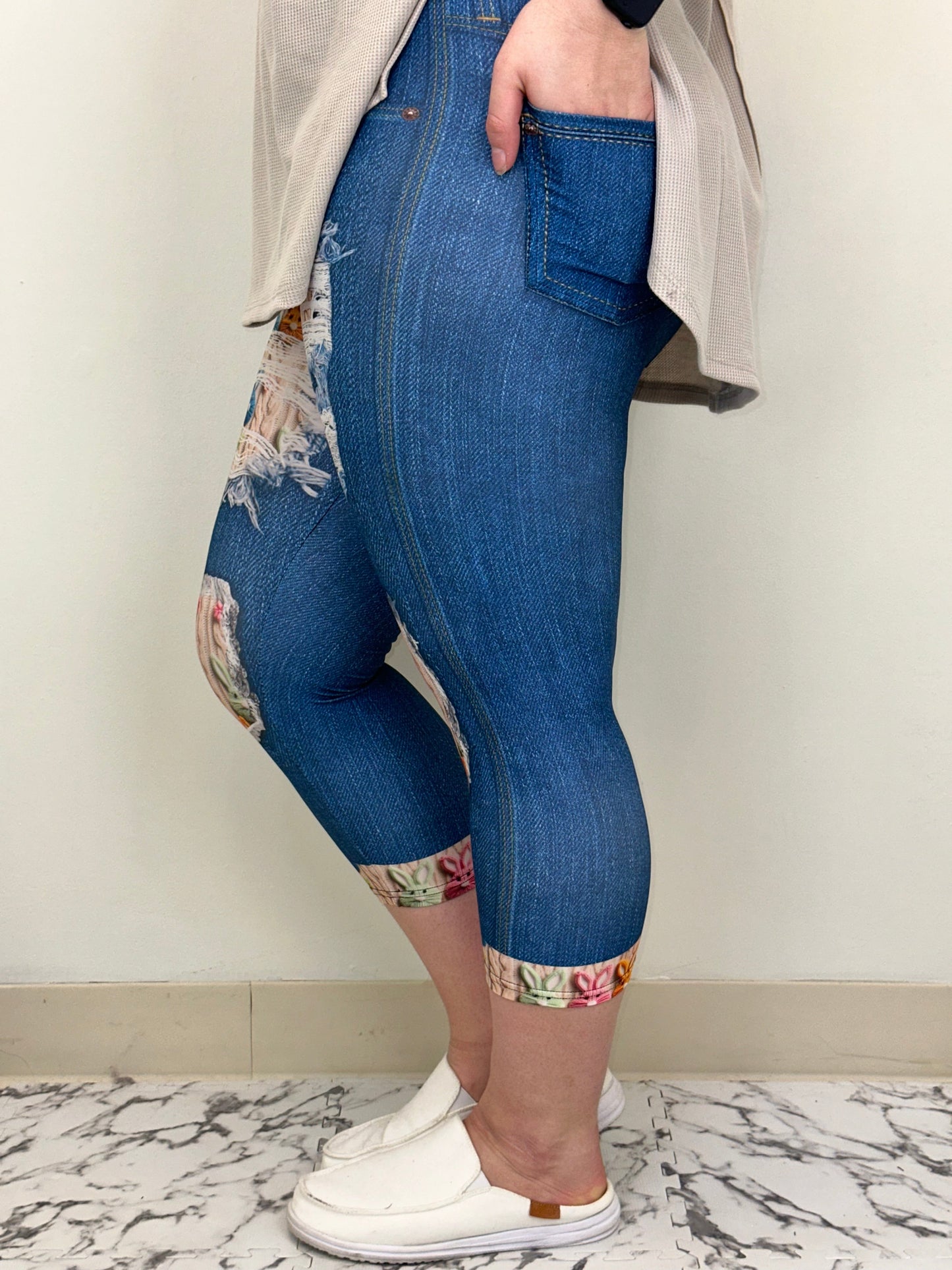Knitted Bunny Denim Capri w/ Pockets