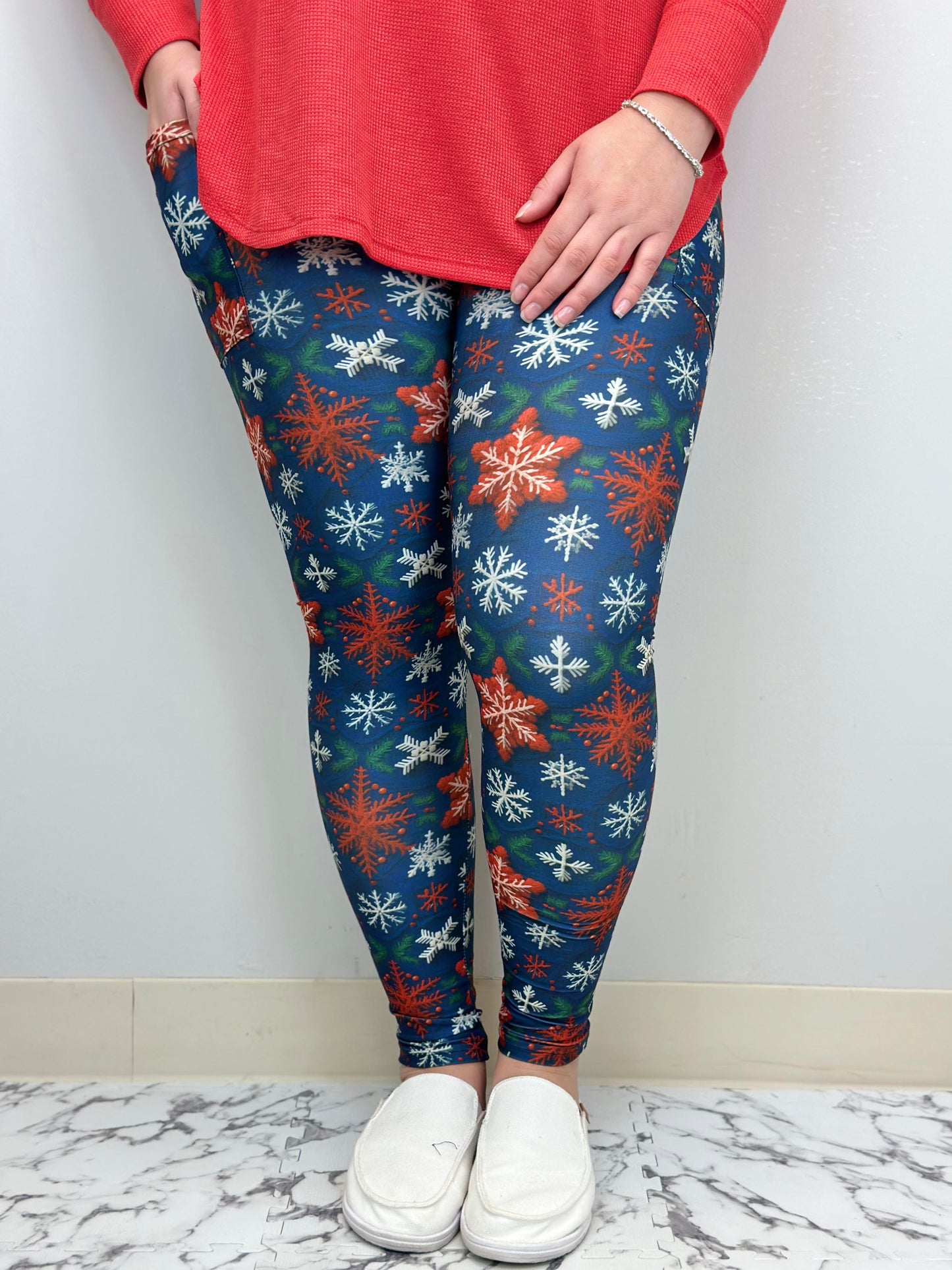 Knitted Snowflake Leggings w/ Pockets