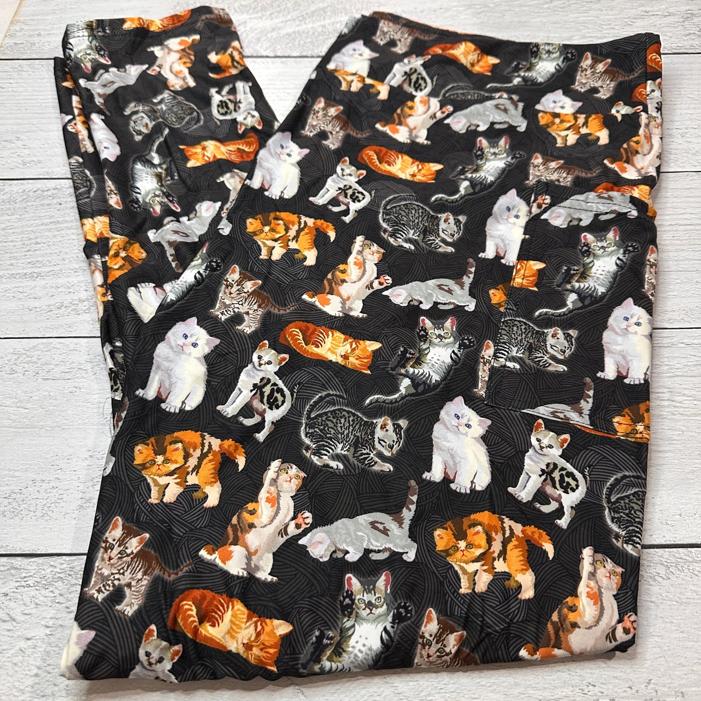 TC2 - Adult Leggings with Pockets Bundle - 13