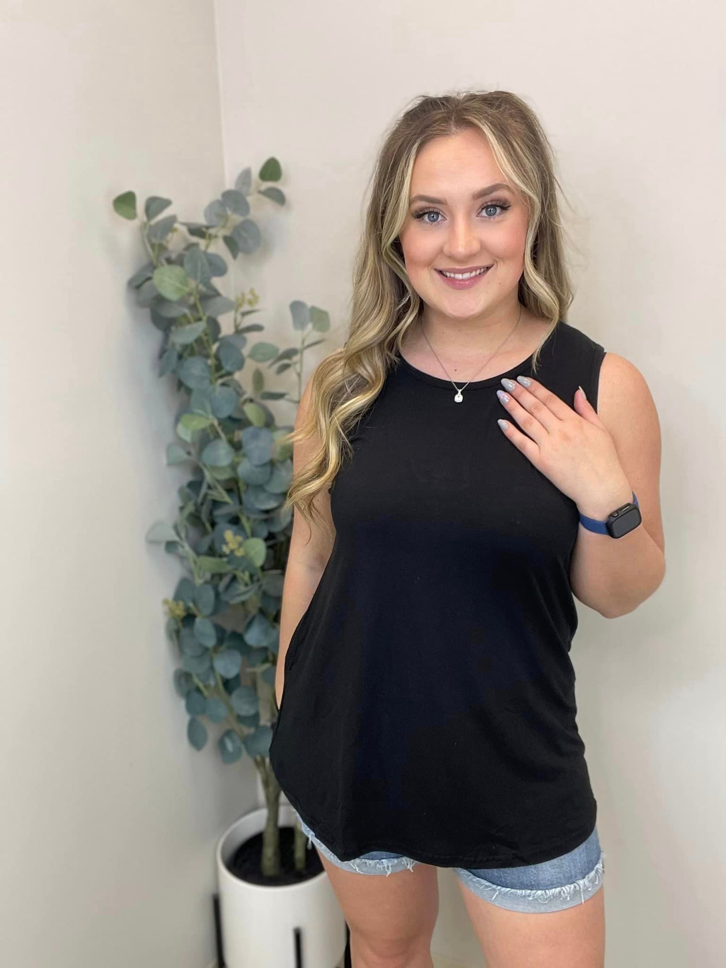 Black Tank Top | Run ends 3/8| ETA 42 Days