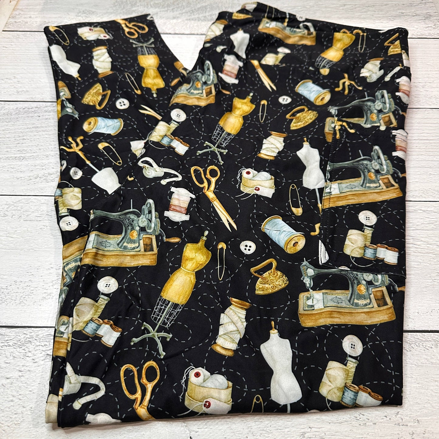 TC2 - Adult Leggings with Pockets Bundle - 11