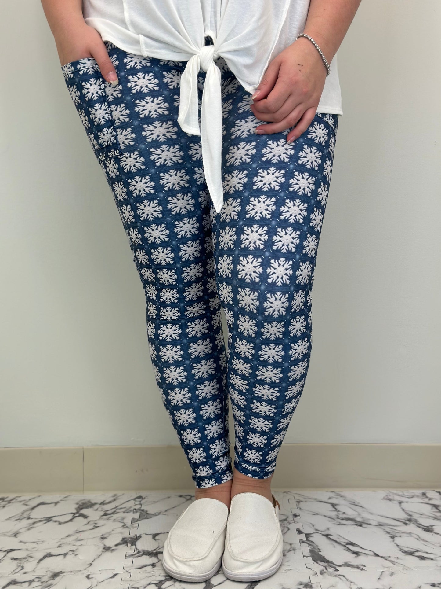 Navy Snowflake Leggings w/ Pockets