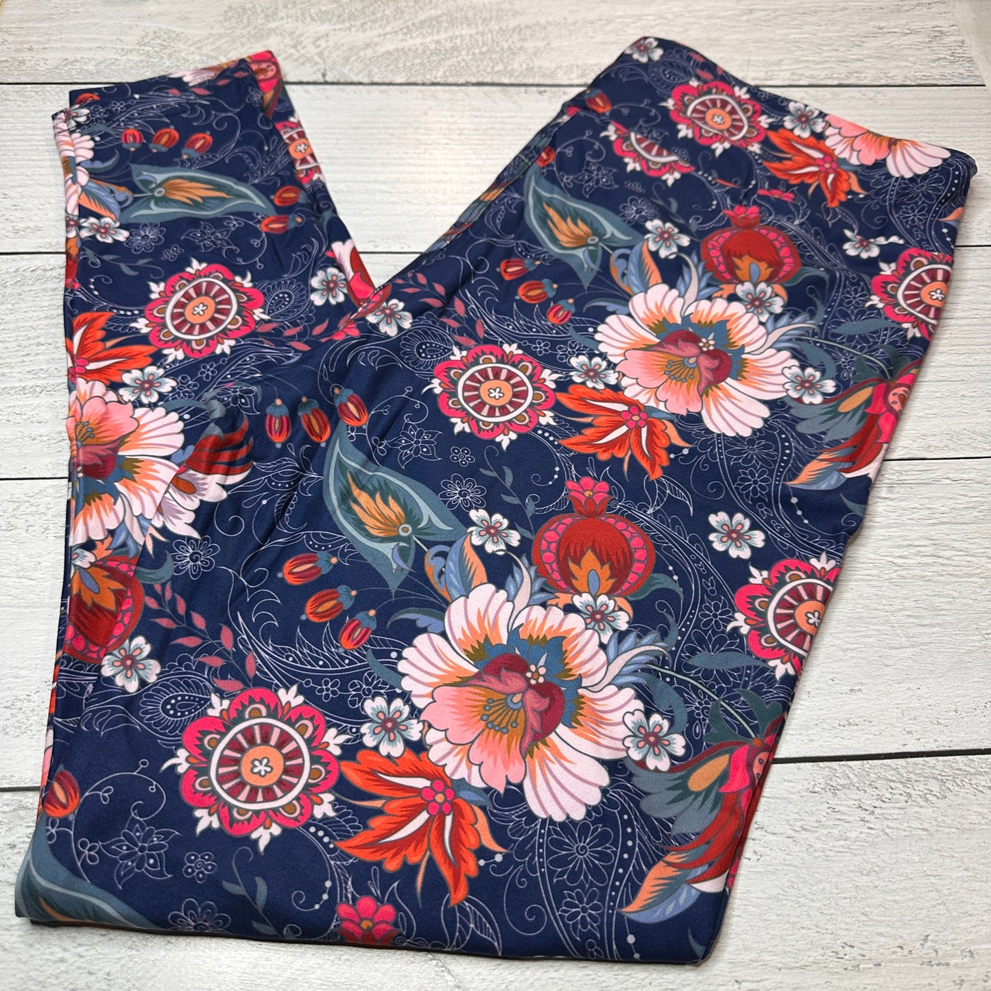 TC - Adult Leggings Bundle - 16