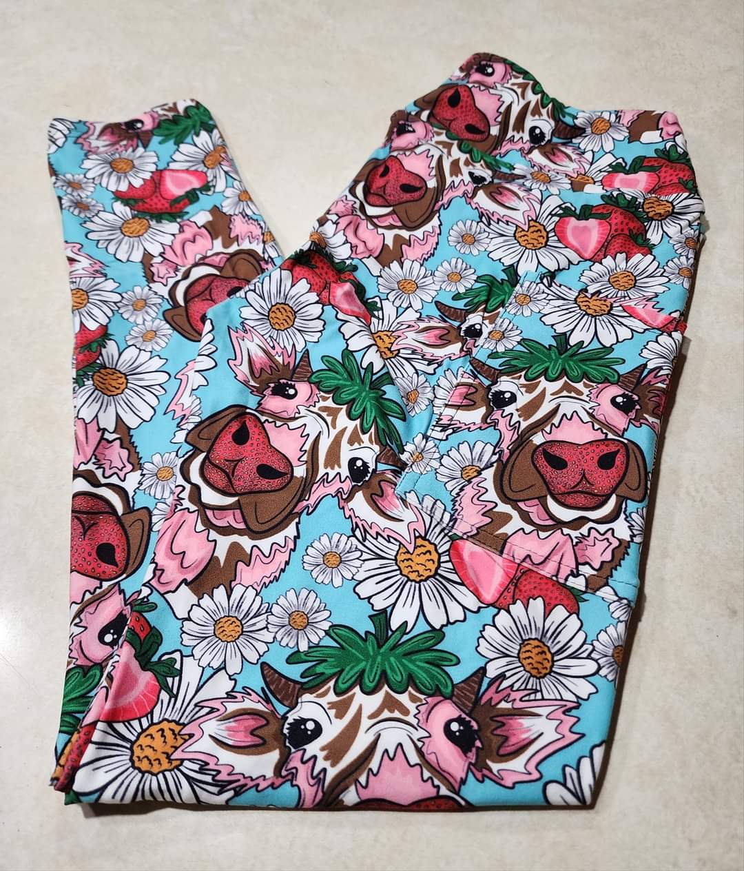 Strawberry Cows Full Length w/ Pockets