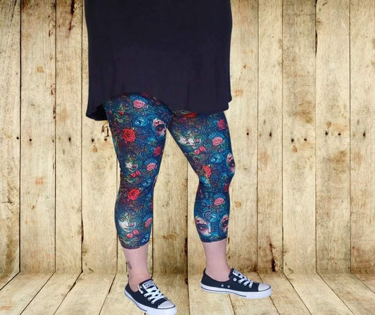 Haunted Rose Garden Capri Length w/ Pockets