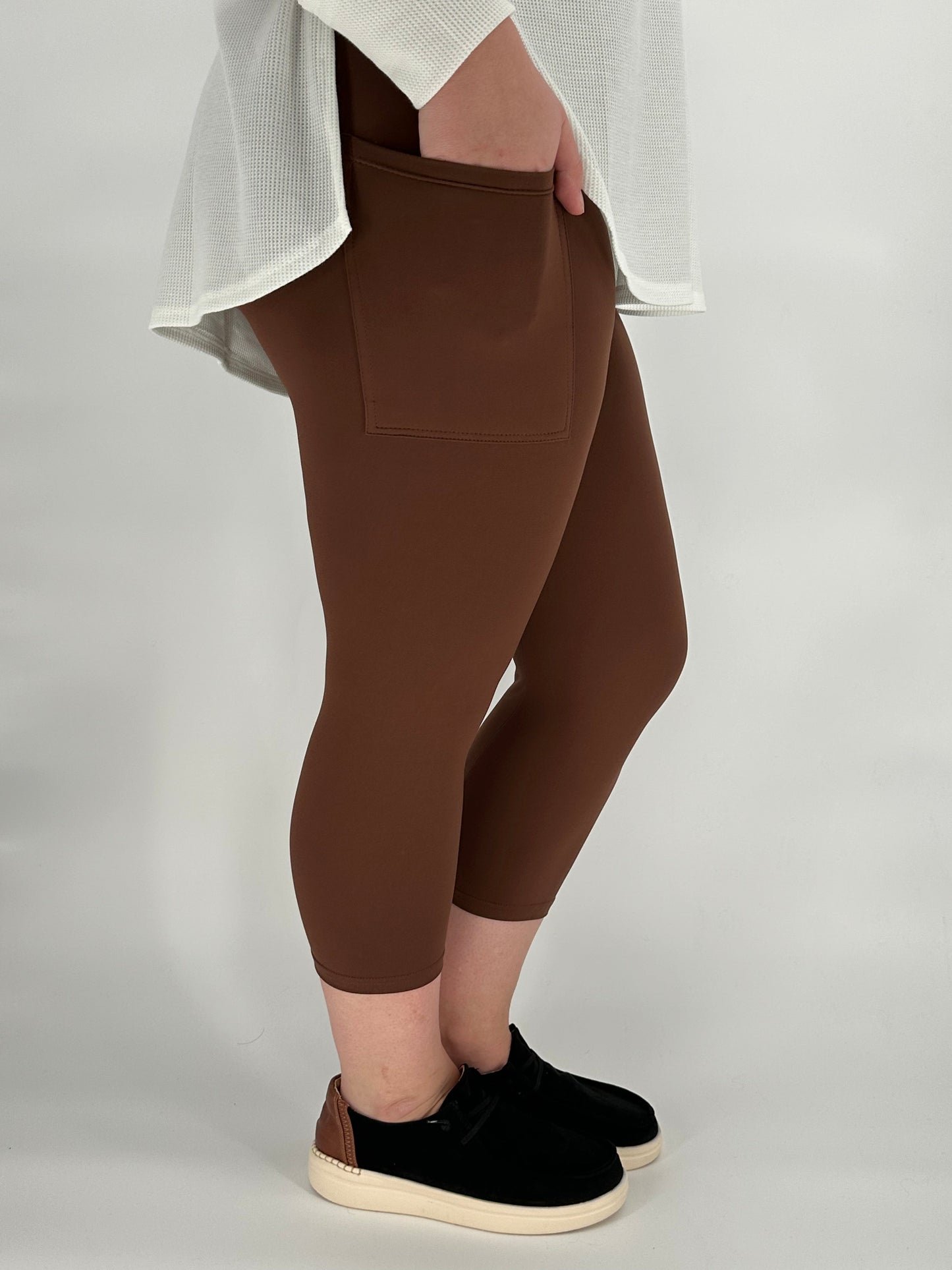 True Brown Leggings/Capri w/ Pockets