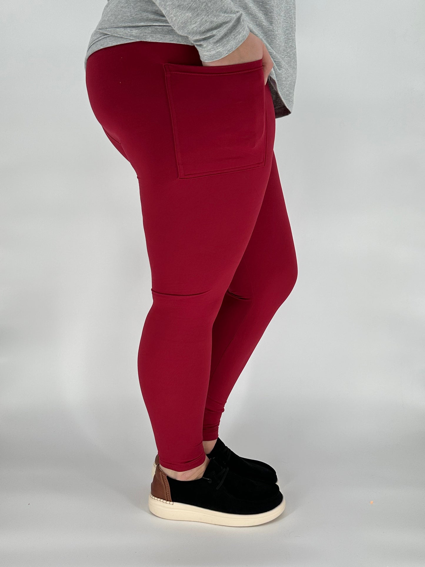 Cranberry Pocket Leggings