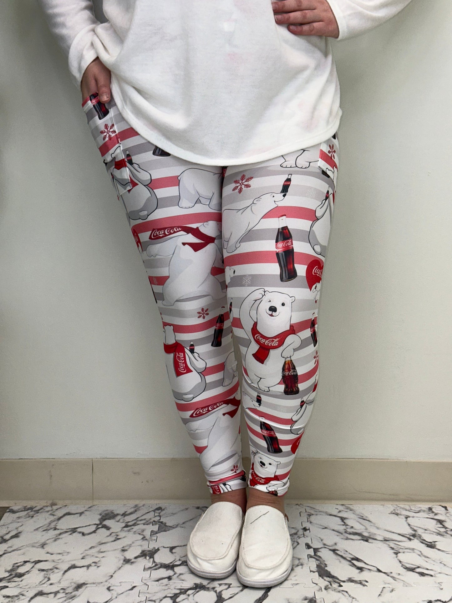 Polar Bear Pop Leggings w/ Pockets