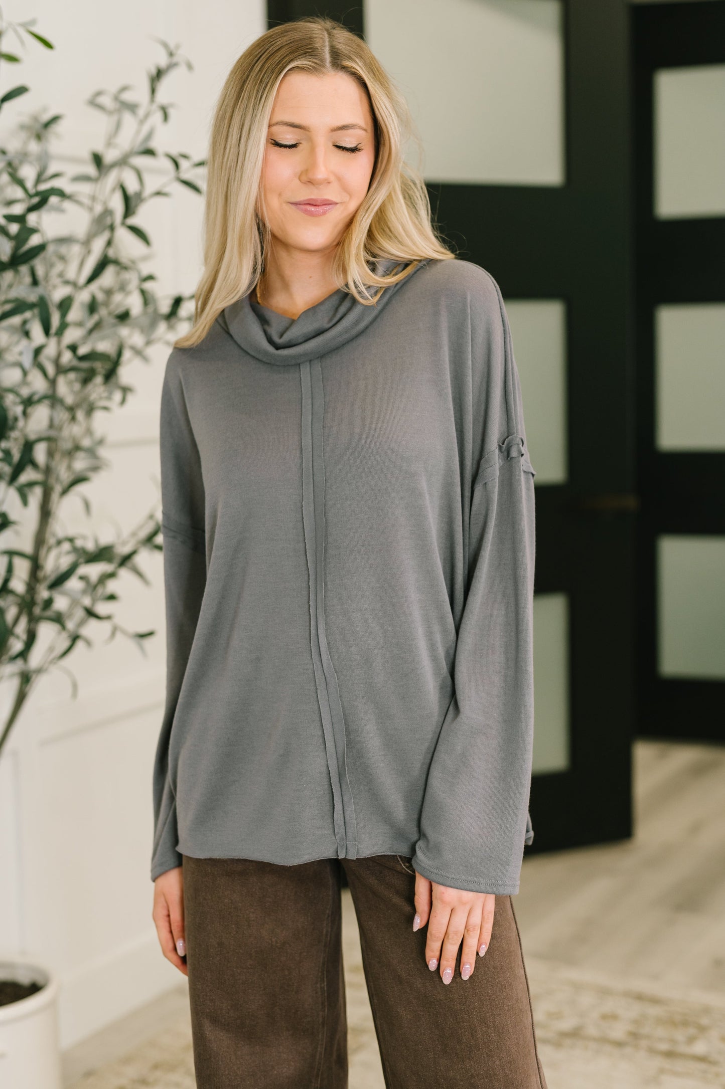 Metro Flow Center Seam Turtleneck
