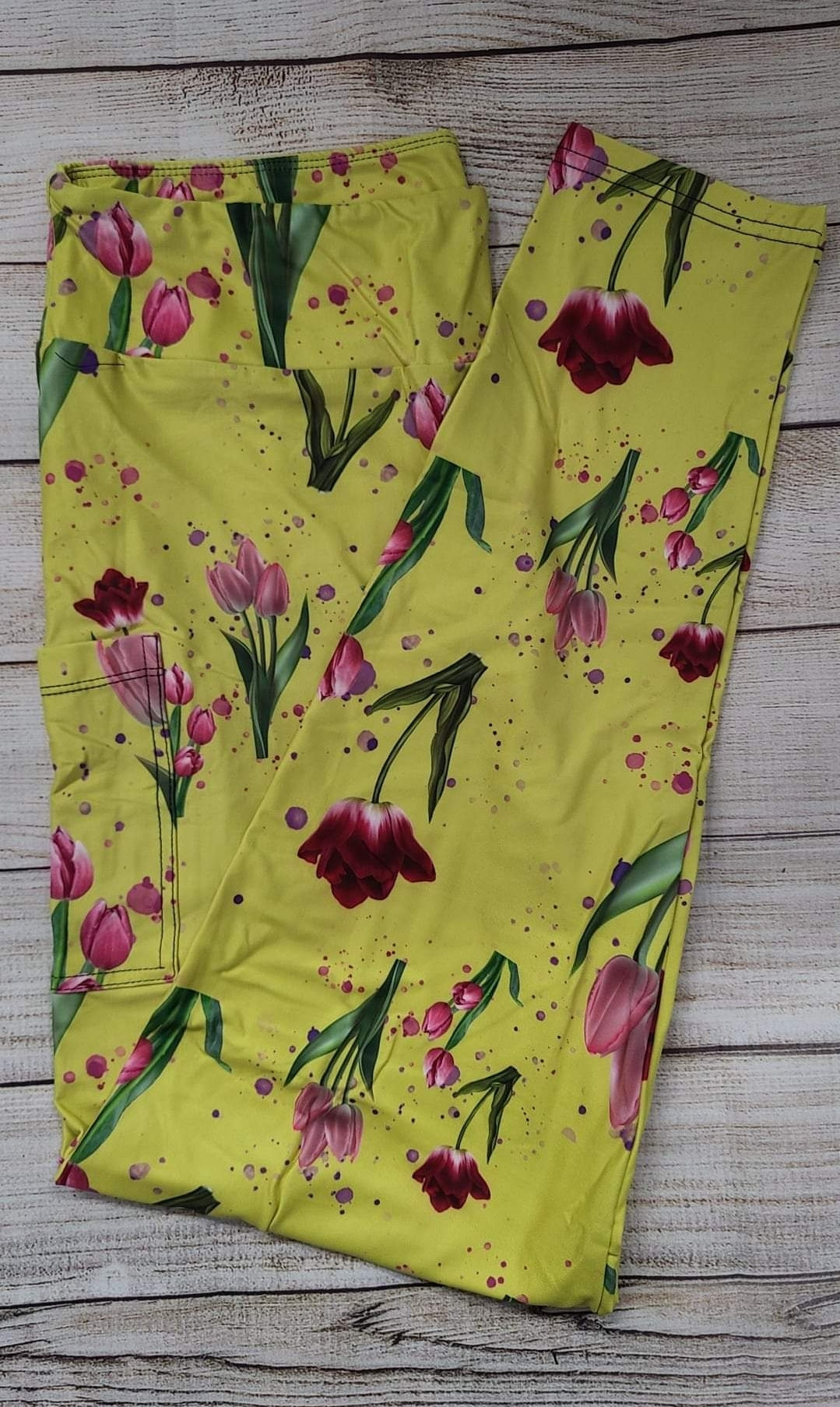 Tulips Leggings and capris with pockets