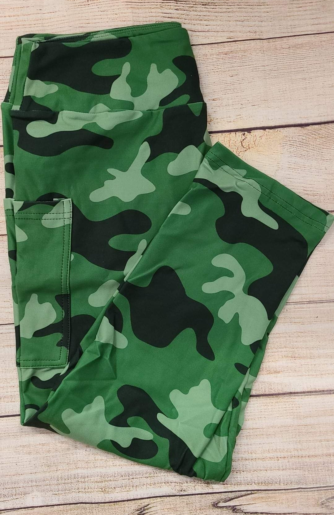 Green Camo 1 Leggings, Capris and joggers with pockets