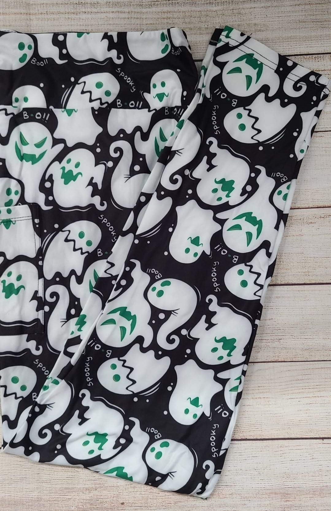 Boo! Leggings with pockets