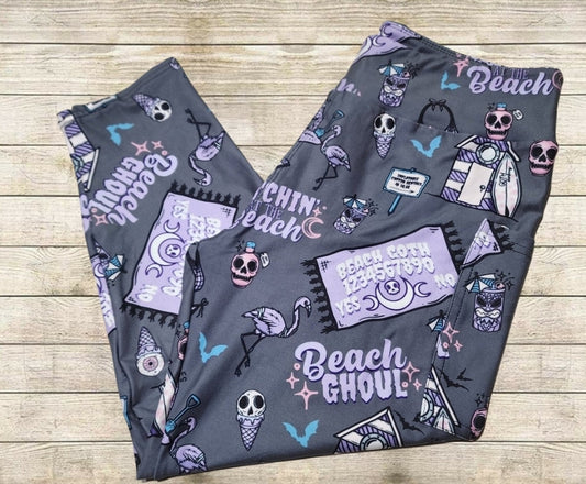 Beach Ghoul Capri Length w/ Pockets