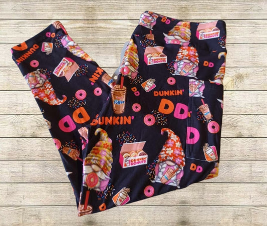 Coffee Gnomes Capri Length w/ Pockets