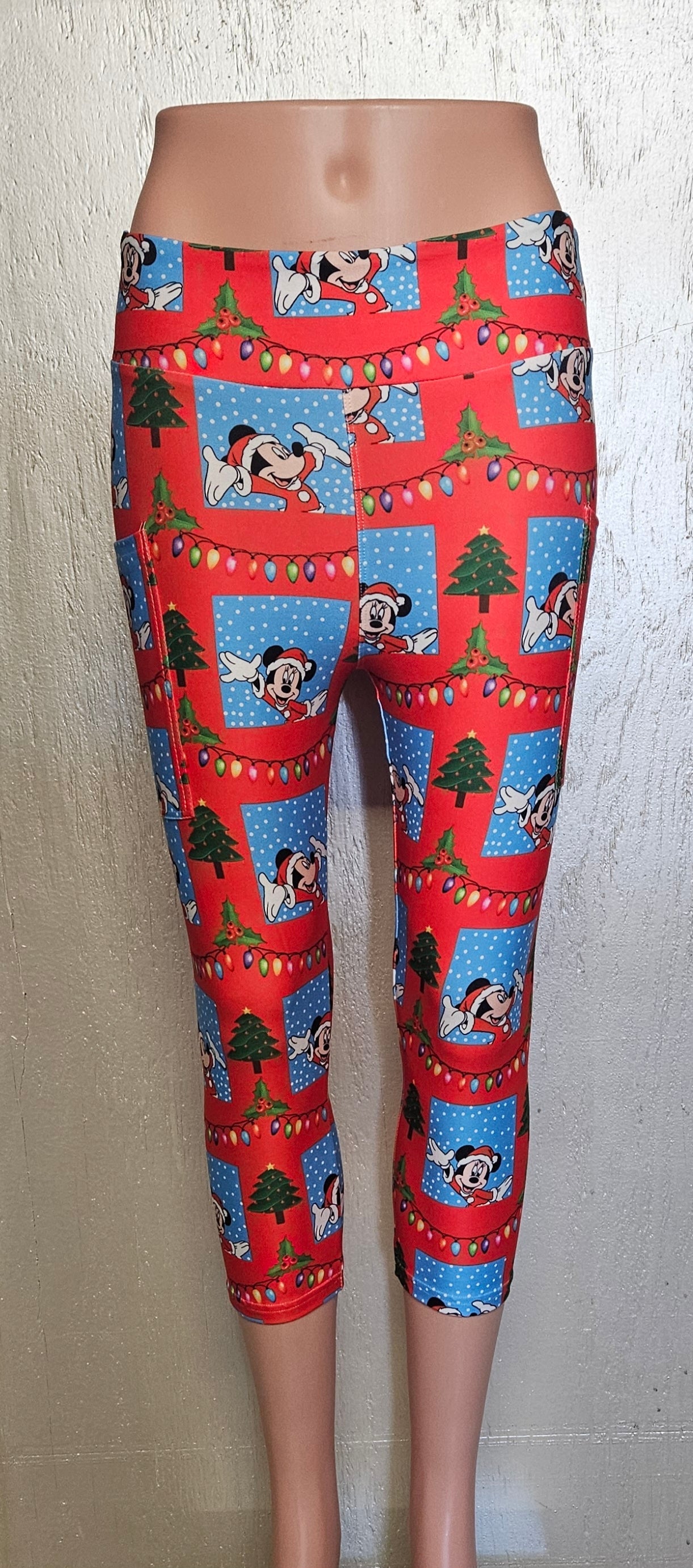 Lights Cheer Mouse leggings and capris with pockets