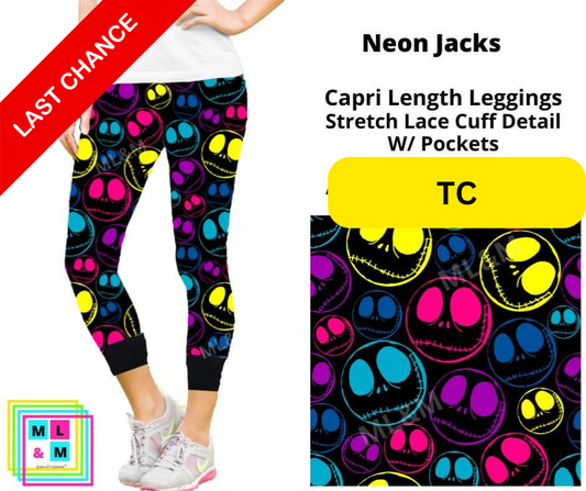 Neon Jacks Lace Cuff Capris w/ Pockets