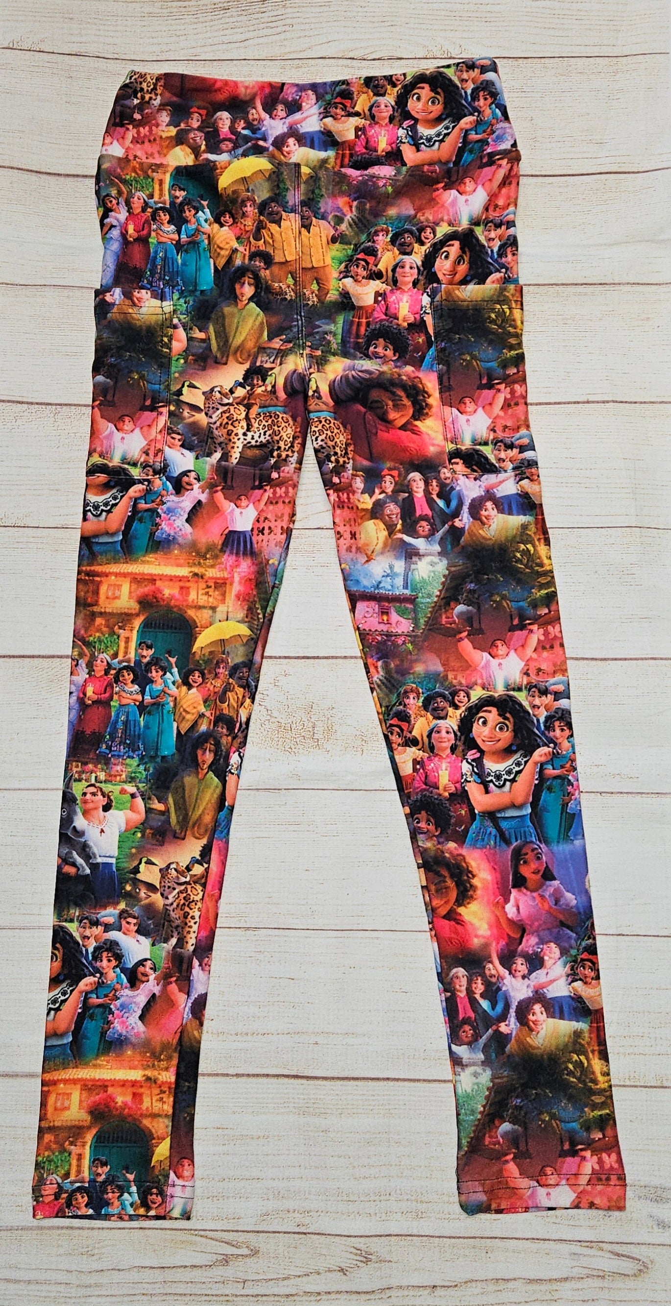 Family Madrigal kids L/XL leggings with pockets Encanto