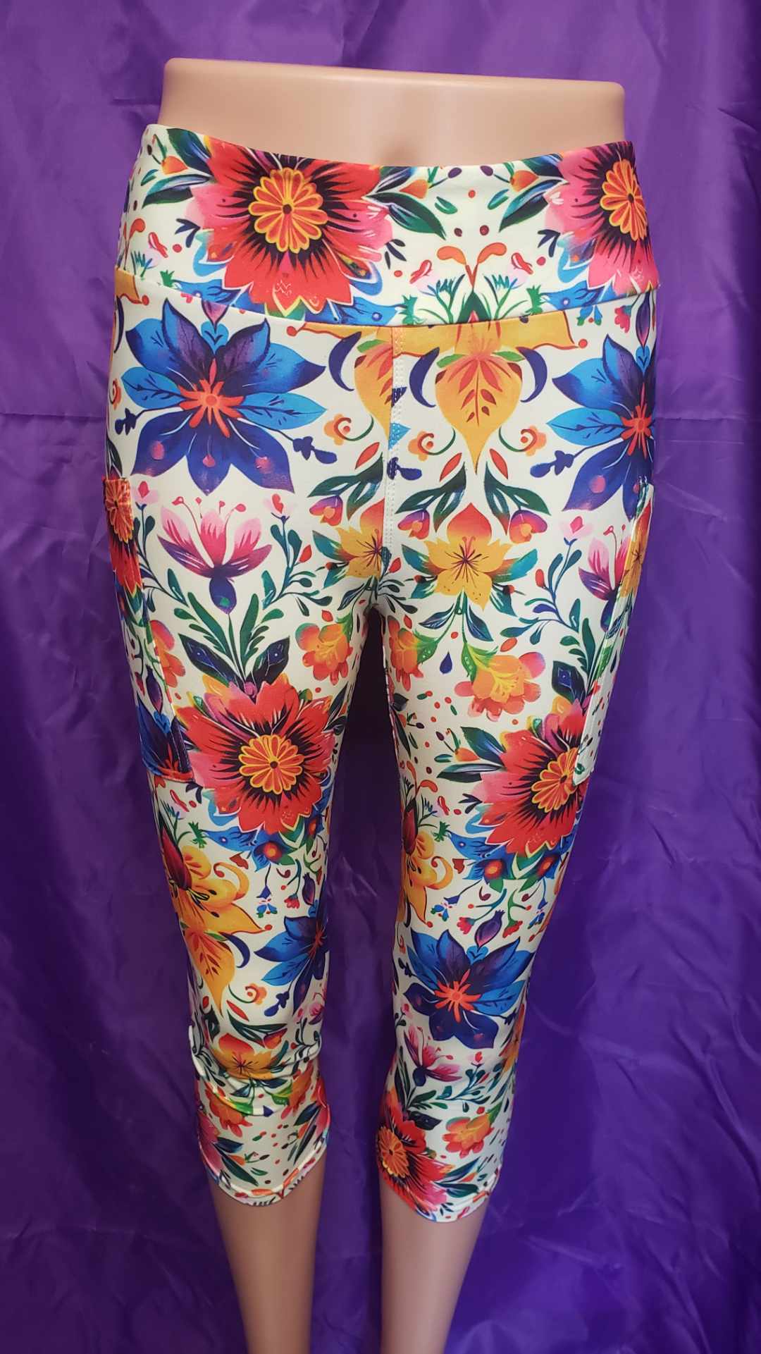 Mexican Floral On Cream capris and skorts with pockets